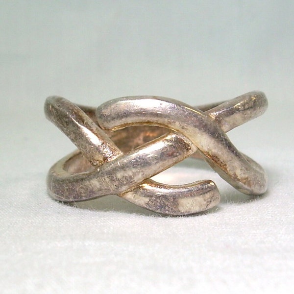 STERLING CRISS CROSS Band Ring 8-Vintage 925 Silver-TmA Thailand Hallmark-Carved Thin Narrow Stackable Stacking-Cris Cross