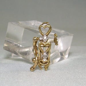 10K CLASP Three Hearts & One Diamond Chip-Vintage 10kt 417 Au Yellow Gold-Locking Lock-Stencil Cut Out-Forever Love-BROKEN Ends Needs Repair