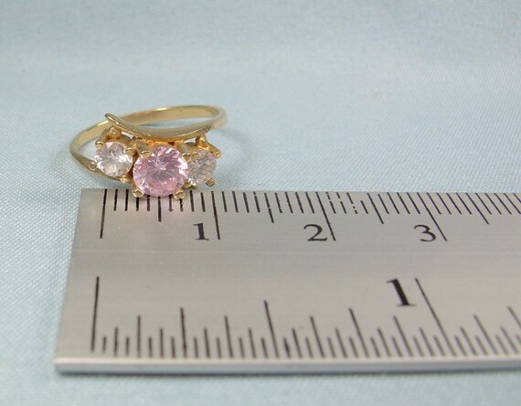1.8g 10K GOLD Pink & Clear Crystals Ring Size 4-1… - image 9