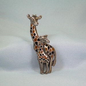 Broche de jirafa y niño de 6,35 cm en plata esterlina 925 vintage con lunares de esmalte marrón y negro, cuello largo y delicado, ideal como regalo de safari.