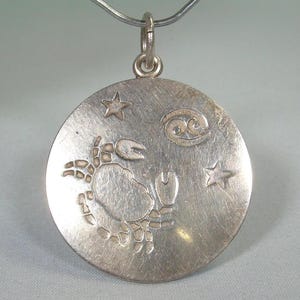 STERLING CANCRO - Ciondolo a medaglione con granchio - Argento 925 vintage - Marchio Charles Thomae - Oroscopo dei crostacei - Elemento acqua del mare dell'oceano - Grande