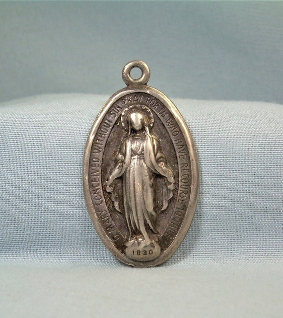 1-3/8" STERLING MARY 1830 Immaculate Pendant-Vinta