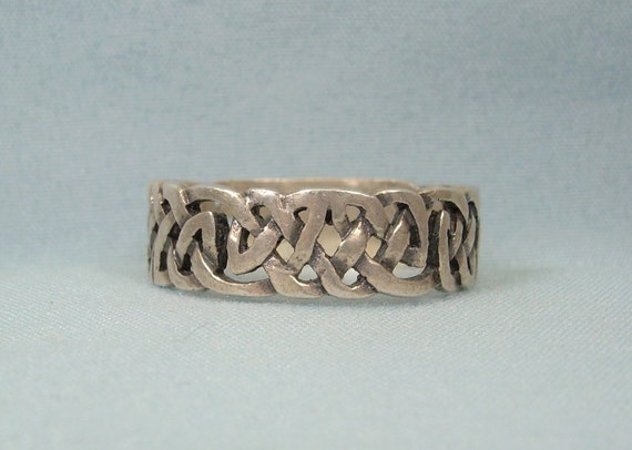 Claddagh Ring Antiqued Sterling Silver Mens Womens Smooth Band Claddagh Ring Antiqued Sterling Silver Mens Womens Smooth Band