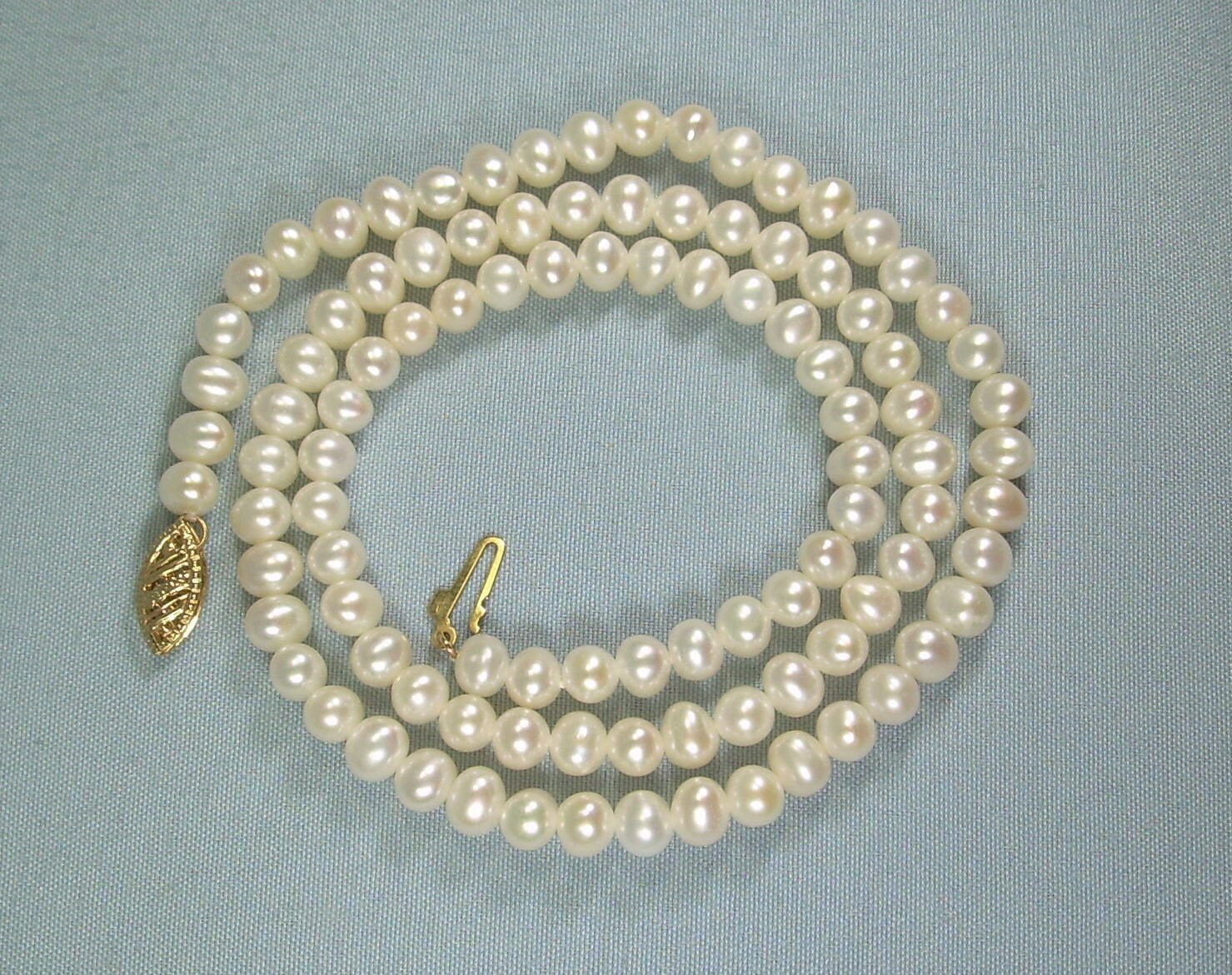 14K WHITE PEARL 18-1/4