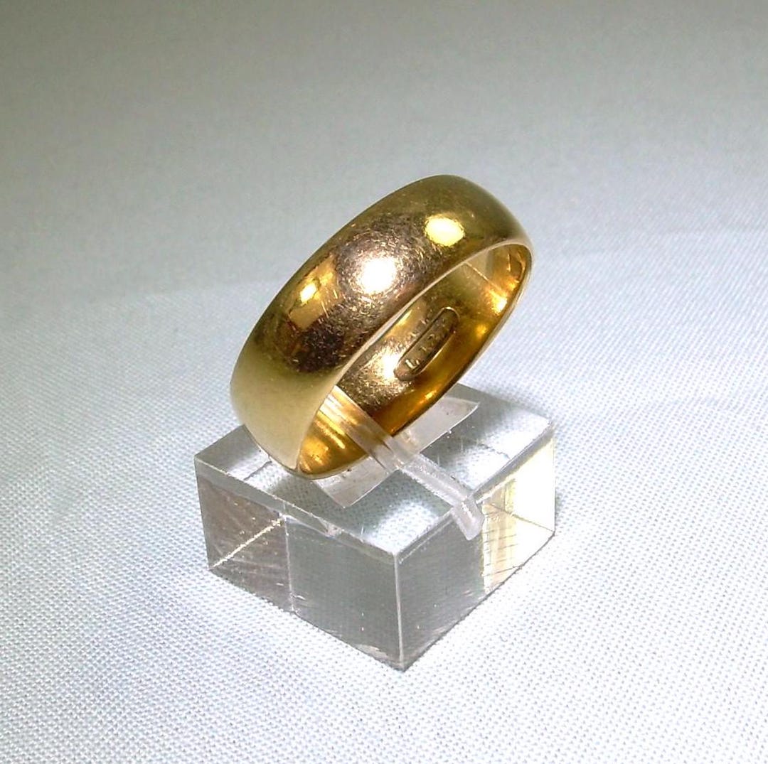 7g 18K ANTIQUE EXTRA WIDE Band Ring Sz 10-1/4 to 10-1/2 Vintage Solid 18kt 750 Au Yellow Gold-designer L Hallmark-big Thick Heavy Classic - Etsy 7g 18K ANTIQUE EXTRA WIDE Band Ring Sz 10-1/4 to 10-1/2 Vintage Solid 18kt 750 Au Yellow Gold-designer L Hallmark-big Thick Heavy Classic - Etsy