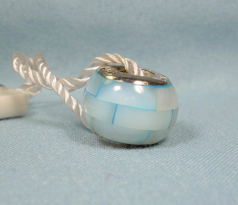 STERLING PERSONA Baby Blue /& White MOP Mother Of Pearl Tow-Tone-European Charm Bead-925-Bracelet Necklace-Slides On-H12067PP-01 18634097
