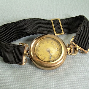 Reloj VICTORIANO DE ORO ROSA DE 12K-Vintage Antique Meric Swiss B&N Hallmark-Fahys Montauk 930 9397610-15 Jewel Rubies-Chaleco de bolsillo-Luto negro