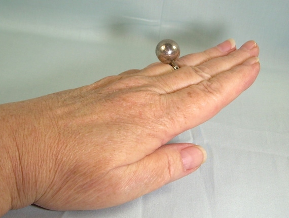 10g STERLING RATTLE BALL Ring Sz 8-1/2 Vintage 925 Silver-mexico