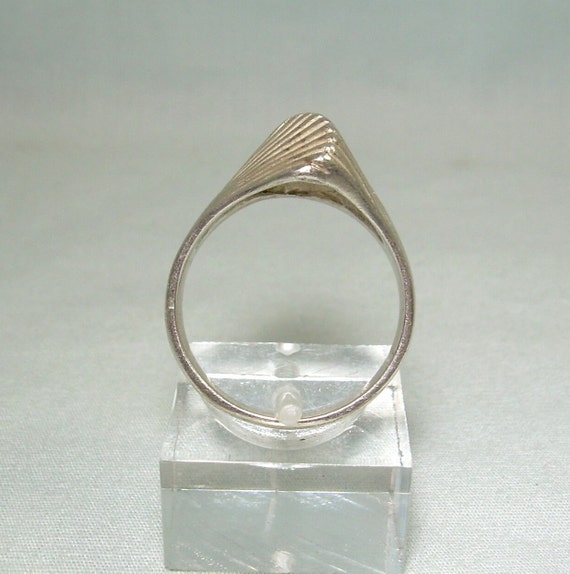 STERLING POINTED Ribbed Dome Ring Sz 6-1/2 Vintag… - image 2