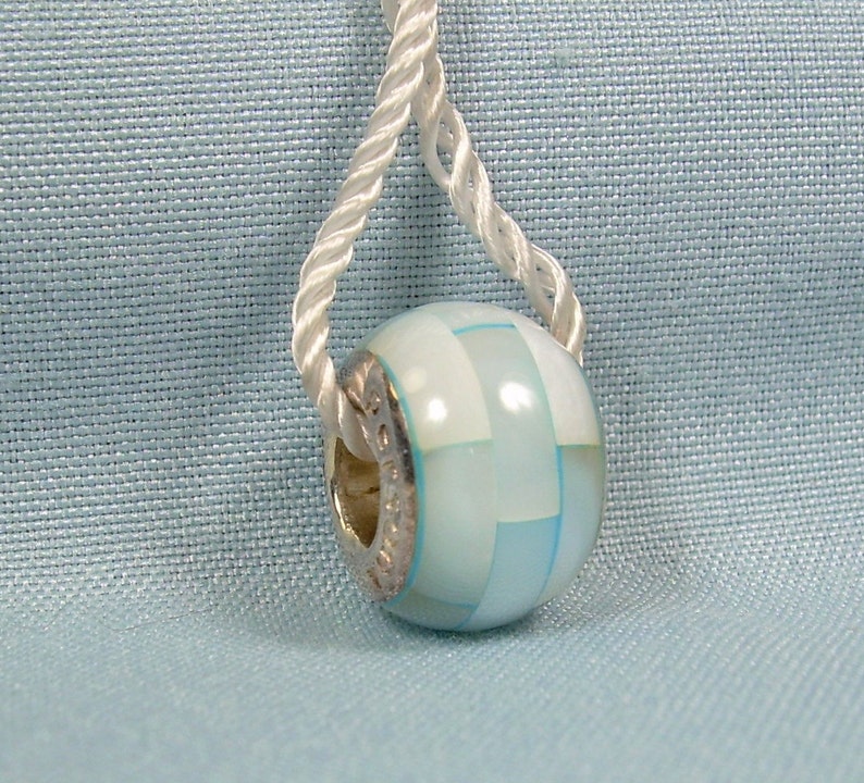 STERLING PERSONA Baby Blue /& White MOP Mother Of Pearl Tow-Tone-European Charm Bead-925-Bracelet Necklace-Slides On-H12067PP-01 18634097