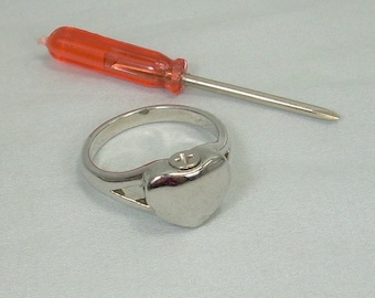 HEART ASH URN Locket Ring Size 10-Vintage Tarnish Resistant Rhodium Plated Silver Tone-Memorial Keepsake Momento-Canteen Vessel Casket