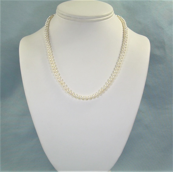 14K WHITE PEARL 18-1/4" Necklace-Vintage 14kt 585… - image 2