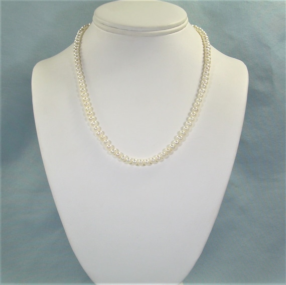 Stunning White Pearl String Necklace in Sun City AZ - Sun City Florists