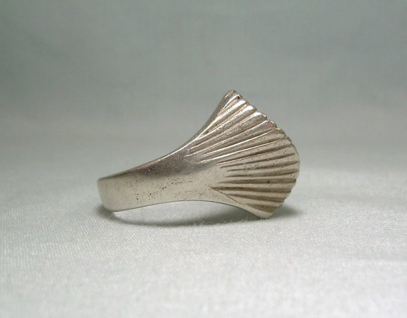 STERLING POINTED Ribbed Dome Ring Sz 6-1/2 Vintag… - image 5