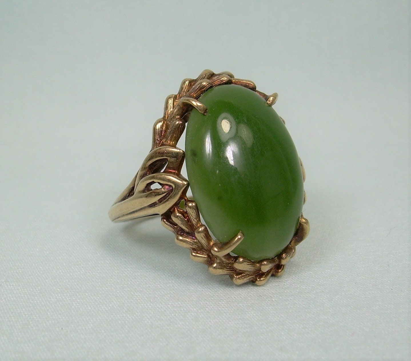 6g 10K JADE Ring Size 5-vintage 10kt 417 Au Solid Yellow 6g 10K JADE Ring Size 5-vintage 10kt 417 Au Solid Yellow