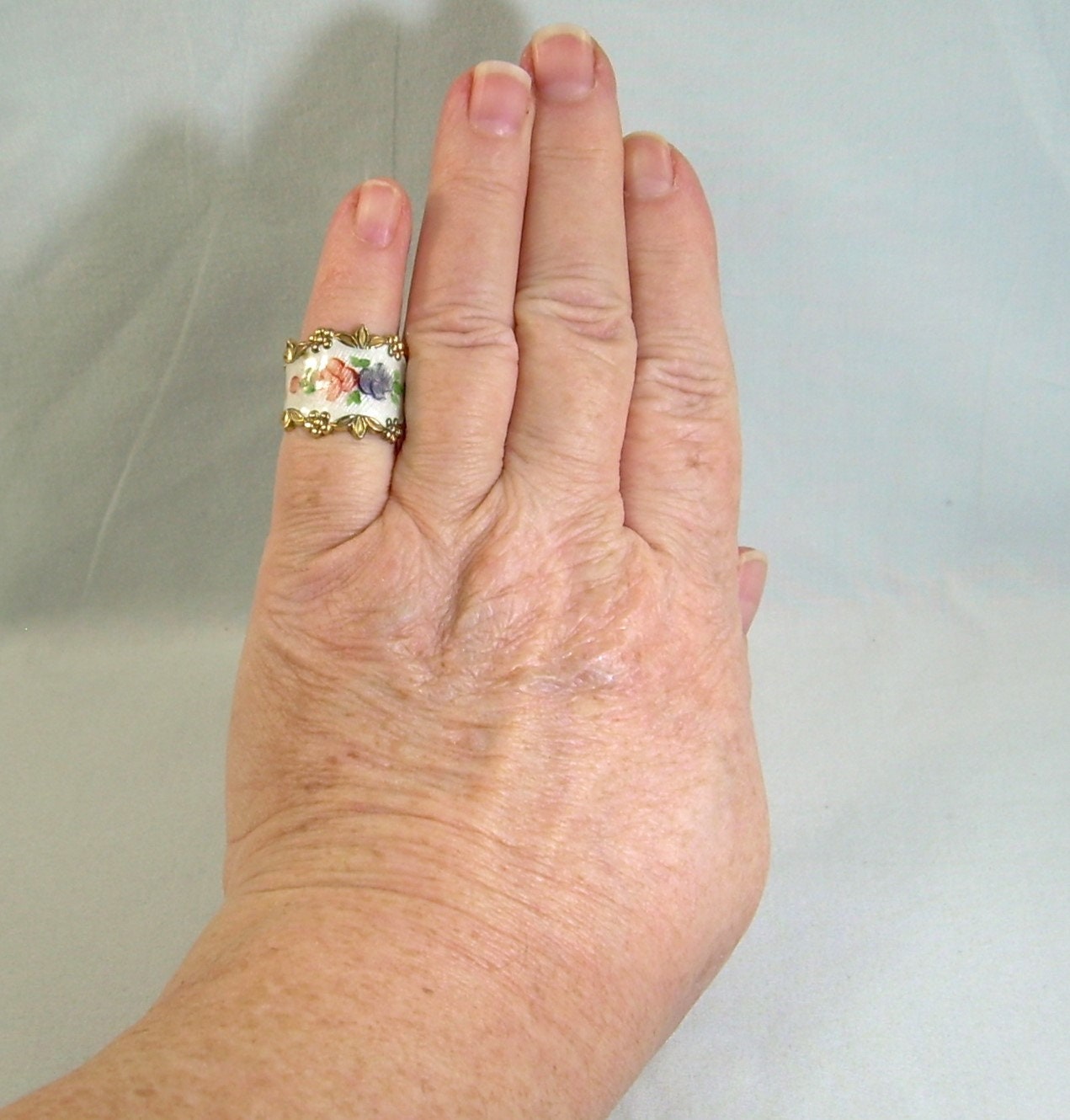 STERLING VARGAS Cigar Wide Band Ring Size 6-vintage