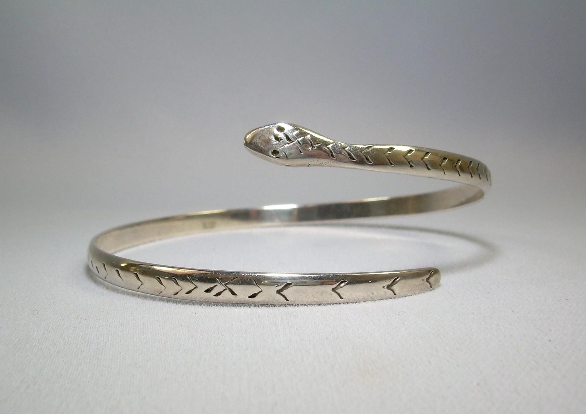 9" STERLING SNAKE Bracelet Arm Wrap Cuff-Vintage 925 Silver-Mexico Hallmark-Wrist Or Upper Arm Band Ornament-Etched Carved Pattern Skin