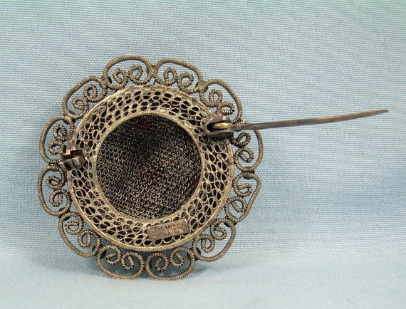 * vintage brooch ୨୧ *✵ ヴィンテージ ブローチ (f) A566 Beautiful Vintage 10k Yellow Gold Embossed Flower