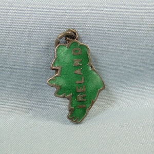STERLING Ierse land kaart charme hanger-Guilloche-vintage 925 zilver-groen emaille-Dublin Ierland gekroonde harp Hibernia kenmerken-Keltisch-Gaelisch