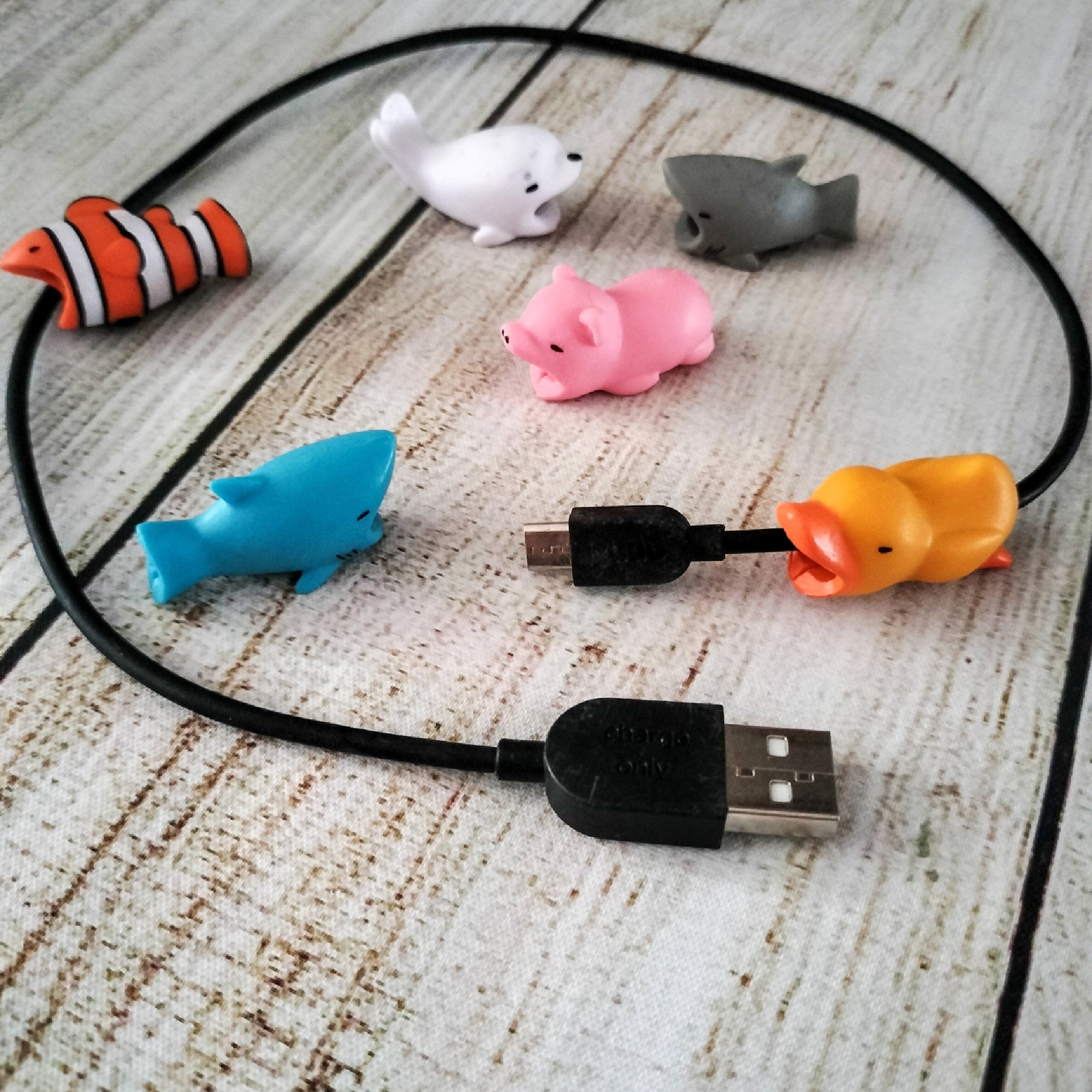 Counius 40 Cable Protector Animaux Mignons Conception Cord
