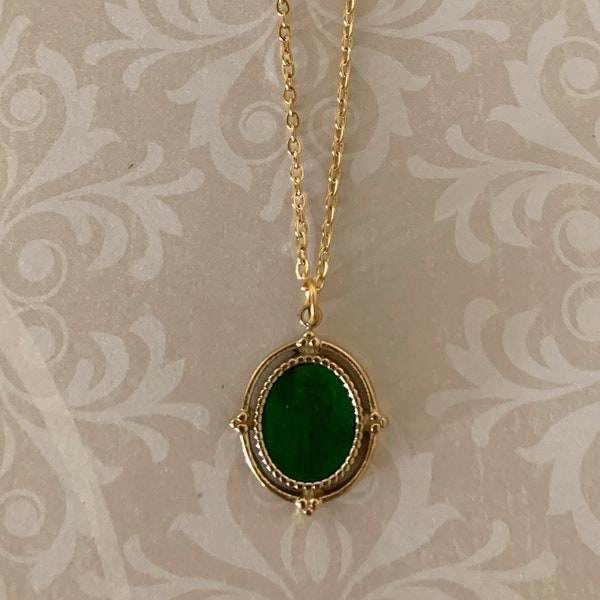 dark green european oval necklace, green necklace, european necklace, gold oval necklace, green and gold, necklace green, dainty necklace