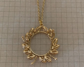 laurel leaf necklace, leaves circlet, gold leaf necklace, gold leaf jewelry, gold leaf pendant, laurel leaf jewelry, laurel leaf wreath