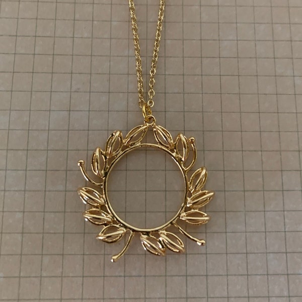 laurel leaf necklace, leaves circlet, gold leaf necklace, gold leaf jewelry, gold leaf pendant, laurel leaf jewelry, laurel leaf wreath