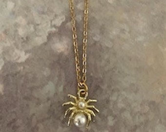 dainty gold and pearl spider necklace, spider necklace, spider jewelry, pearl spider pendant, pearl spiders, gold spider necklace, spider