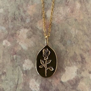 gold rose necklace, rose necklace, rose necklace gold, rose pendant, rose jewelry, rose pendant gold, dainty rose necklace, engraved rose