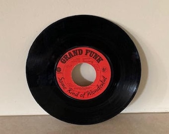 vintage 45 vinyl record, 45 records, 45 vinyl, vintage records, old records, records vinyl, 1970s vintage, vinyl records, 45 rpm records