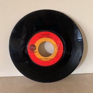 vintage 45 vinyl record, 45 records, 45 vinyl, vintage records, old records, records vinyl, 1970s vintage, vinyl records, 45 rpm records