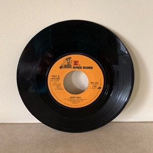 vintage 45 vinyl record, 45 records, 45 vinyl, vintage records, old records, records vinyl, 1970s vintage, vinyl records, 45 rpm records