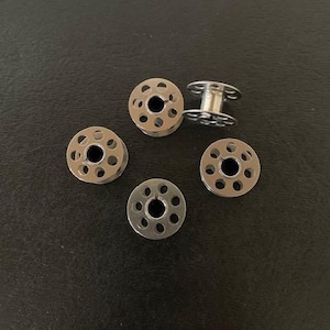 5 vintage metal sewing machine bobbins, vintage bobbins, sewing bobbin, metal bobbins, sewing supplies, sewing decor, sewing room decor