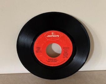 vintage 45 vinyl record, 45 records, 45 vinyl, vintage records, old records, records vinyl, 1970s vintage, vinyl records, 45 rpm records