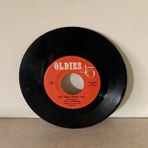 vintage 45 vinyl record, 45 records, 45 vinyl, vintage records, old records, records vinyl, 1960s vintage, vinyl records, 45 rpm records