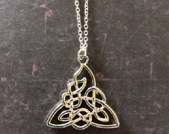 Knot Necklace - Knot Jewelry - Knot Jewellery - Silver Knot Necklace - Triangle Necklace - Silver Triangle Necklace - Religious Jewelry