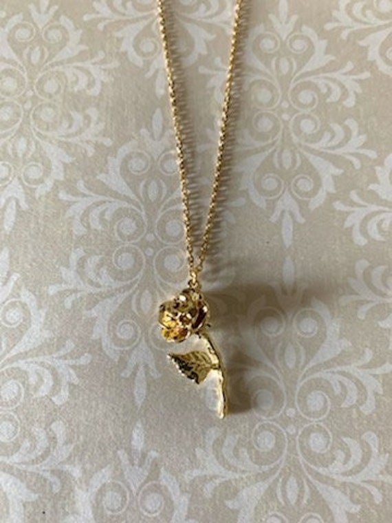 Hanging Rose Necklace Gold Rose Necklace Open Rose Necklace Rose Necklace Rose Necklace Gold Hanging Rose Pendant Rose Dangle Necklace Etsy Canada