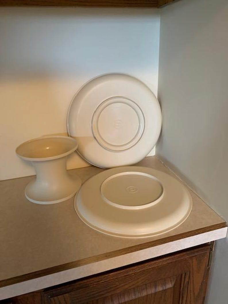 Stand Tupperware Vintage Tupperware Display Stand, Vintage Tupperware, Vintage Serving ...