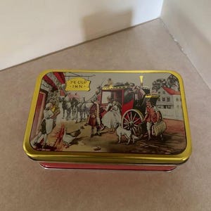 vintage bake-In gift can, vintage tins, vintage tin box, vintage metal box, vintage victorian, tin with lid, decorative tins, 1950s vintage