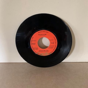 vintage 45 vinyl record, 45 records, 45 vinyl, vintage records, old records, records vinyl, 1970s vintage, vinyl records, 45 rpm records
