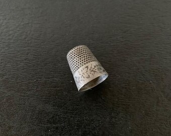 vintage sterling silver thimble, vintage thimble, sterling thimble, leaf pattern, antique thimble, sewing thimble, thimble for sewing, sew