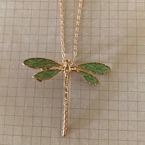 large green dragonfly necklace, dragonfly necklace, dragonfly jewelry, dragonfly pendant, dragonfly gifts, green necklace, dragonfly gifts