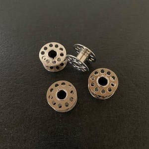 4 vintage metal sewing machine bobbins, vintage bobbins, sewing bobbin, metal bobbins, sewing supplies, sewing decor, sewing room decor