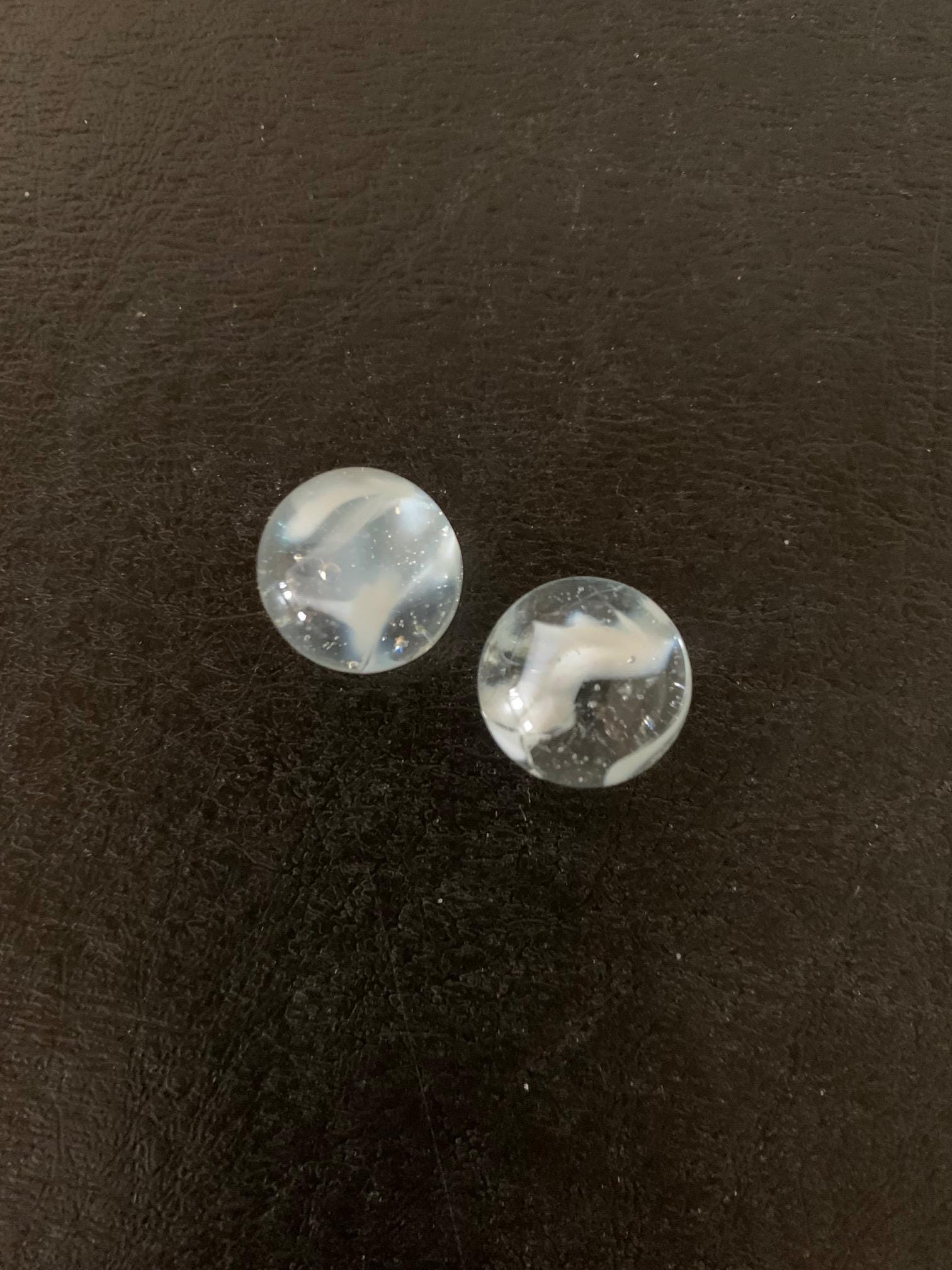 2 vintage clear transparent with white swirls marbles, antique marbles, vintage marbles, old marbles, marbles vintage, marble collecting