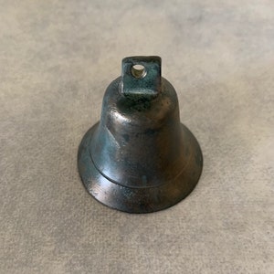 1900&#39;s vintage brass cow bell wo/clapper, vintage cow bells, antique cow bells, brass cow bell, vintage brass bells, old cow bell, cow bell