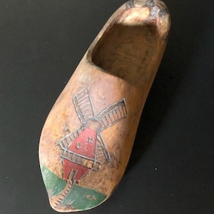 vintage wooden shoe, wooden shoes, dutch wooden shoes, holland shoes, hand painted shoes, wood clogs, dutch clogs, wooden clogs, shoe wood