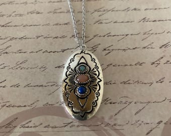 silver and 3 stone oval necklace, southwest necklace, retro stone necklace, ethnic stone necklace, silver oval necklace, 3 stone necklace