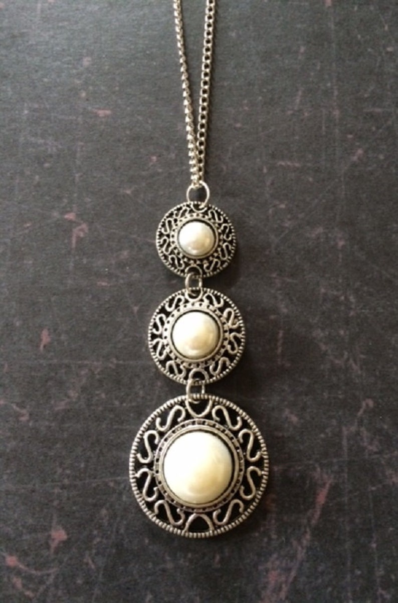 Pearl Necklace Wedding CLEARANCE Pearl Pendant Tiered Necklace SALE Pearl Neclace Pearl Necklace Pearl Jewlery Pearl Jewelry