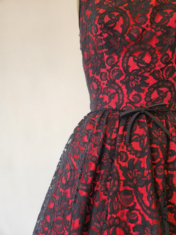 vintage 1950s red satin and black lace fit and fl… - image 2