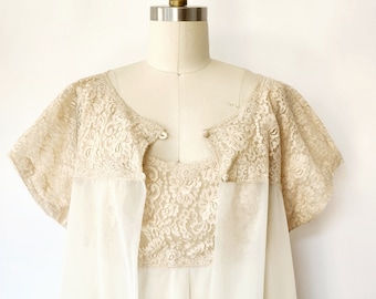Vintage Mid-Century 1950s Lace Peignoir Nightgown | Vintage Bridal Lingerie - Medium